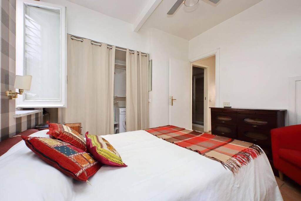 Apartament Monserrato Rzym Zewnętrze zdjęcie